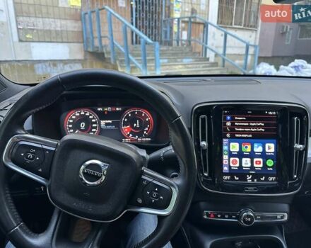 Серый Вольво XC40, объемом двигателя 1.97 л и пробегом 66 тыс. км за 32000 $, фото 12 на Automoto.ua