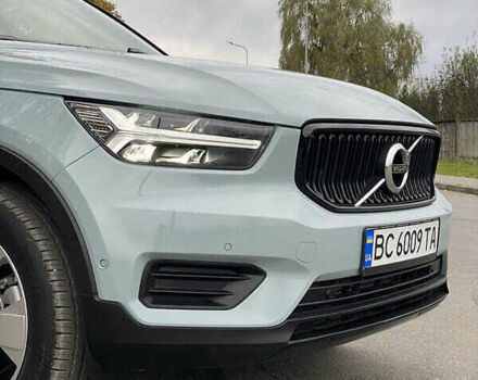 Сірий Вольво XC40, об'ємом двигуна 1.97 л та пробігом 38 тис. км за 23000 $, фото 31 на Automoto.ua