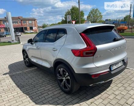 Сірий Вольво XC40, об'ємом двигуна 1.97 л та пробігом 53 тис. км за 30900 $, фото 7 на Automoto.ua