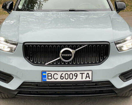 Сірий Вольво XC40, об'ємом двигуна 1.97 л та пробігом 38 тис. км за 23000 $, фото 48 на Automoto.ua