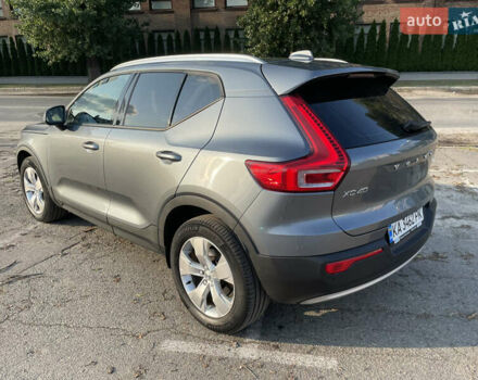Серый Вольво XC40, объемом двигателя 1.97 л и пробегом 116 тыс. км за 29000 $, фото 4 на Automoto.ua