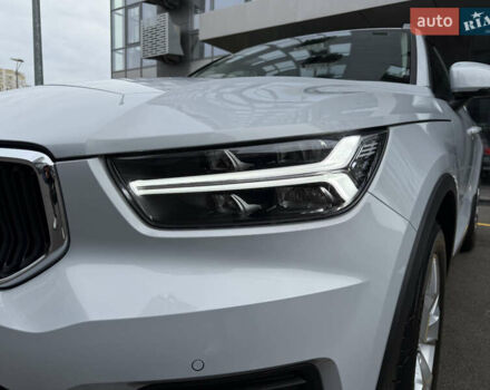 Серый Вольво XC40, объемом двигателя 1.48 л и пробегом 50 тыс. км за 33500 $, фото 32 на Automoto.ua