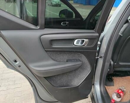 Сірий Вольво XC40, об'ємом двигуна 1.97 л та пробігом 281 тис. км за 24600 $, фото 32 на Automoto.ua