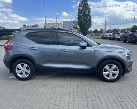 Серый Вольво XC40, объемом двигателя 1.97 л и пробегом 94 тыс. км за 29900 $, фото 7 на Automoto.ua