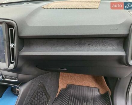 Сірий Вольво XC40, об'ємом двигуна 1.97 л та пробігом 281 тис. км за 24600 $, фото 20 на Automoto.ua