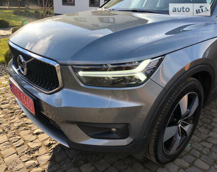 Серый Вольво XC40, объемом двигателя 2 л и пробегом 220 тыс. км за 25000 $, фото 2 на Automoto.ua