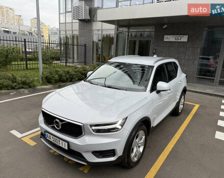 Серый Вольво XC40, объемом двигателя 1.48 л и пробегом 50 тыс. км за 33500 $, фото 29 на Automoto.ua