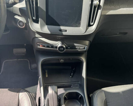 Серый Вольво XC40, объемом двигателя 2 л и пробегом 46 тыс. км за 31500 $, фото 6 на Automoto.ua