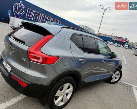 Сірий Вольво XC40, об'ємом двигуна 1.97 л та пробігом 281 тис. км за 24600 $, фото 8 на Automoto.ua