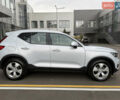 Серый Вольво XC40, объемом двигателя 1.48 л и пробегом 50 тыс. км за 33500 $, фото 3 на Automoto.ua