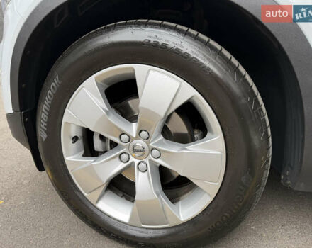Серый Вольво XC40, объемом двигателя 1.48 л и пробегом 50 тыс. км за 33500 $, фото 25 на Automoto.ua