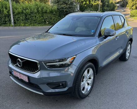 Сірий Вольво XC40, об'ємом двигуна 2 л та пробігом 65 тис. км за 20500 $, фото 7 на Automoto.ua