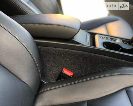 Серый Вольво XC40, объемом двигателя 2 л и пробегом 34 тыс. км за 29900 $, фото 77 на Automoto.ua