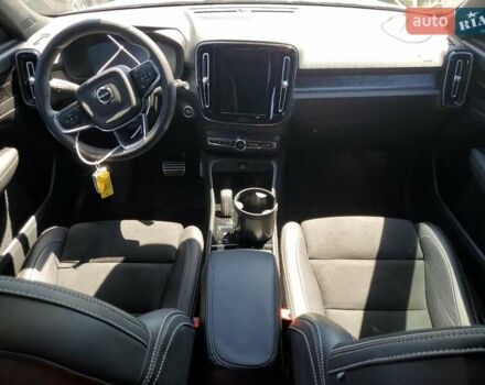Серый Вольво XC40, объемом двигателя 2 л и пробегом 16 тыс. км за 10000 $, фото 7 на Automoto.ua