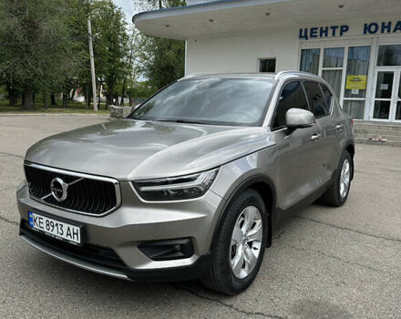 Серый Вольво XC40, объемом двигателя 1.97 л и пробегом 132 тыс. км за 30000 $, фото 2 на Automoto.ua