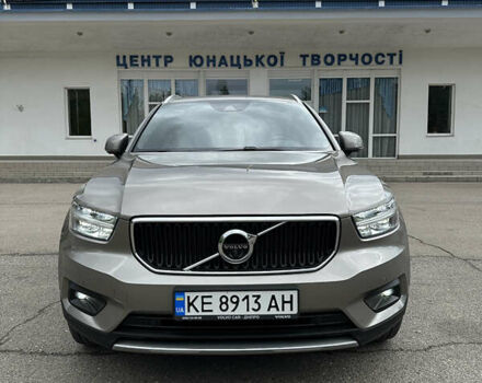 Серый Вольво XC40, объемом двигателя 1.97 л и пробегом 132 тыс. км за 30000 $, фото 7 на Automoto.ua