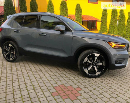 Серый Вольво XC40, объемом двигателя 2 л и пробегом 34 тыс. км за 29900 $, фото 9 на Automoto.ua