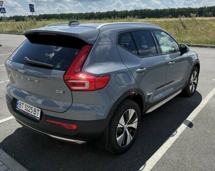 Серый Вольво XC40, объемом двигателя 1.97 л и пробегом 25 тыс. км за 35000 $, фото 4 на Automoto.ua