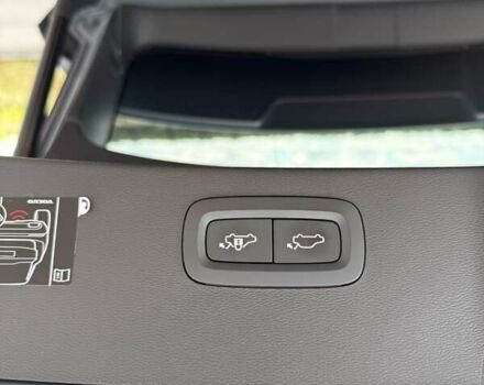 Серый Вольво XC40, объемом двигателя 1.97 л и пробегом 25 тыс. км за 35000 $, фото 47 на Automoto.ua