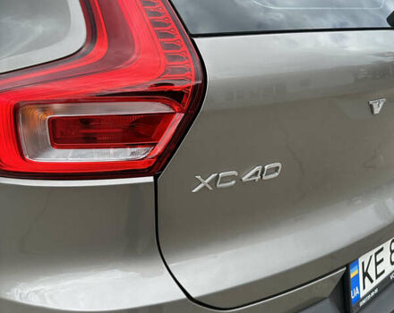 Серый Вольво XC40, объемом двигателя 1.97 л и пробегом 132 тыс. км за 30000 $, фото 14 на Automoto.ua
