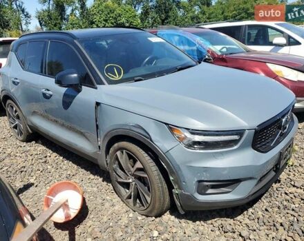 Серый Вольво XC40, объемом двигателя 2 л и пробегом 16 тыс. км за 10000 $, фото 3 на Automoto.ua