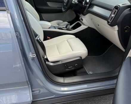 Серый Вольво XC40, объемом двигателя 1.97 л и пробегом 25 тыс. км за 35000 $, фото 27 на Automoto.ua