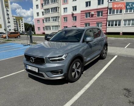 Серый Вольво XC40, объемом двигателя 1.97 л и пробегом 25 тыс. км за 35000 $, фото 9 на Automoto.ua