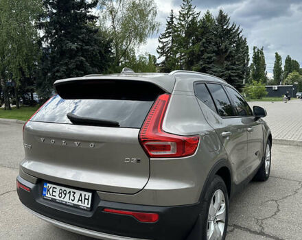 Серый Вольво XC40, объемом двигателя 1.97 л и пробегом 132 тыс. км за 30000 $, фото 5 на Automoto.ua