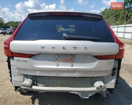 Серый Вольво XC40, объемом двигателя 1.97 л и пробегом 62 тыс. км за 10000 $, фото 2 на Automoto.ua