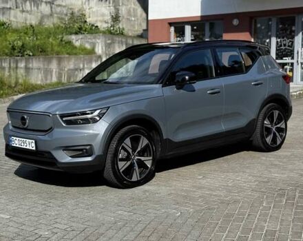 Серый Вольво XC40, объемом двигателя 0 л и пробегом 58 тыс. км за 26500 $, фото 1 на Automoto.ua