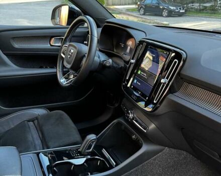 Серый Вольво XC40, объемом двигателя 0 л и пробегом 58 тыс. км за 26500 $, фото 18 на Automoto.ua