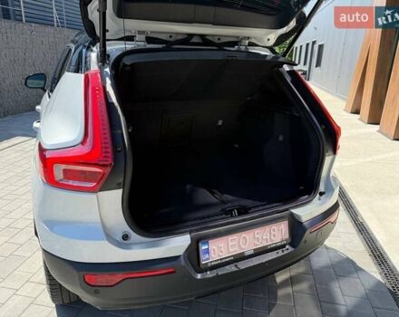 Сірий Вольво XC40, об'ємом двигуна 0 л та пробігом 78 тис. км за 25000 $, фото 7 на Automoto.ua