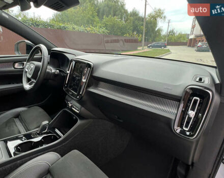 Серый Вольво XC40, объемом двигателя 0 л и пробегом 116 тыс. км за 27300 $, фото 67 на Automoto.ua