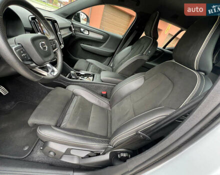 Серый Вольво XC40, объемом двигателя 0 л и пробегом 116 тыс. км за 27300 $, фото 45 на Automoto.ua
