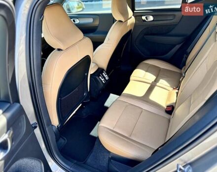 Серый Вольво XC40, объемом двигателя 1.97 л и пробегом 28 тыс. км за 36500 $, фото 13 на Automoto.ua