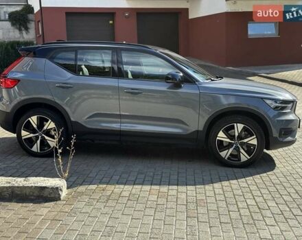Серый Вольво XC40, объемом двигателя 0 л и пробегом 58 тыс. км за 26500 $, фото 5 на Automoto.ua