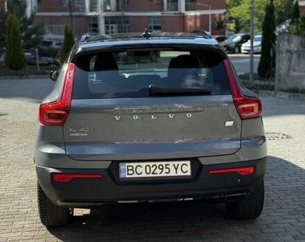 Серый Вольво XC40, объемом двигателя 0 л и пробегом 58 тыс. км за 26500 $, фото 9 на Automoto.ua