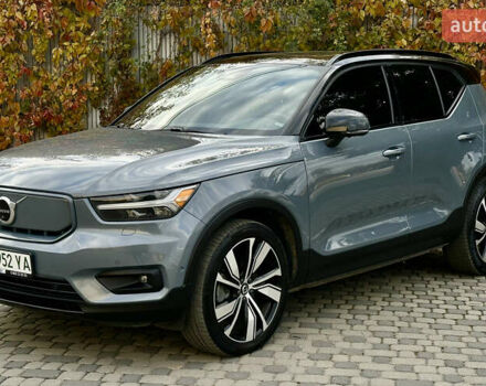 Серый Вольво XC40, объемом двигателя 0 л и пробегом 99 тыс. км за 25500 $, фото 2 на Automoto.ua