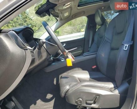 Серый Вольво XC40, объемом двигателя 1.97 л и пробегом 62 тыс. км за 10000 $, фото 6 на Automoto.ua