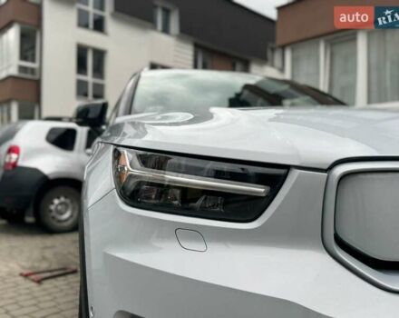 Сірий Вольво XC40, об'ємом двигуна 0 л та пробігом 49 тис. км за 27500 $, фото 4 на Automoto.ua