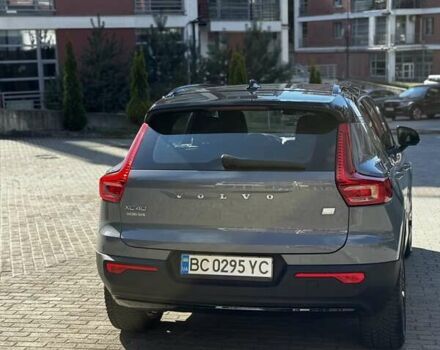 Серый Вольво XC40, объемом двигателя 0 л и пробегом 58 тыс. км за 26500 $, фото 8 на Automoto.ua