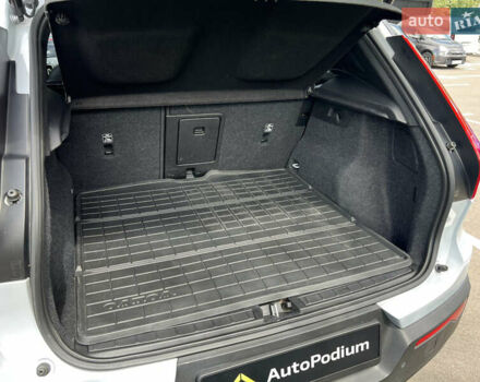 Серый Вольво XC40, объемом двигателя 1.97 л и пробегом 107 тыс. км за 28500 $, фото 37 на Automoto.ua