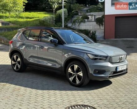 Серый Вольво XC40, объемом двигателя 0 л и пробегом 58 тыс. км за 26500 $, фото 4 на Automoto.ua