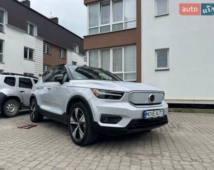 Сірий Вольво XC40, об'ємом двигуна 0 л та пробігом 49 тис. км за 27500 $, фото 1 на Automoto.ua