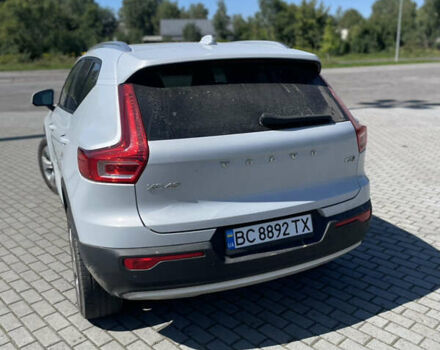 Сірий Вольво XC40, об'ємом двигуна 1.97 л та пробігом 124 тис. км за 23000 $, фото 12 на Automoto.ua