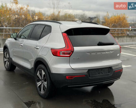 Серый Вольво XC40, объемом двигателя 0 л и пробегом 9 тыс. км за 31500 $, фото 7 на Automoto.ua