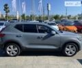 Серый Вольво XC40, объемом двигателя 1.97 л и пробегом 92 тыс. км за 34798 $, фото 3 на Automoto.ua