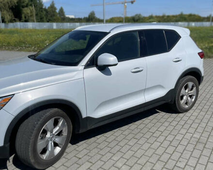 Сірий Вольво XC40, об'ємом двигуна 1.97 л та пробігом 124 тис. км за 23000 $, фото 15 на Automoto.ua