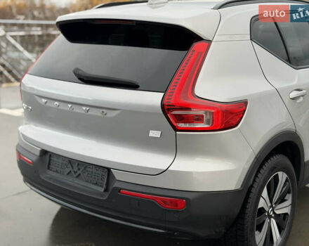 Серый Вольво XC40, объемом двигателя 0 л и пробегом 9 тыс. км за 31500 $, фото 9 на Automoto.ua