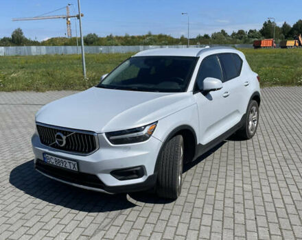 Сірий Вольво XC40, об'ємом двигуна 1.97 л та пробігом 124 тис. км за 23000 $, фото 17 на Automoto.ua